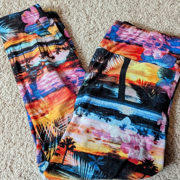 No Boundaries Tropical Sunset Leggings - Picture 1 of 2